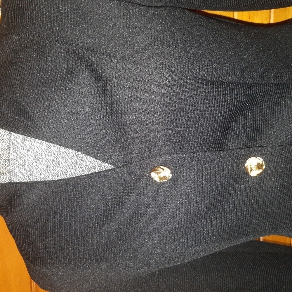 Adorable Jacket - Picture 4 of 11